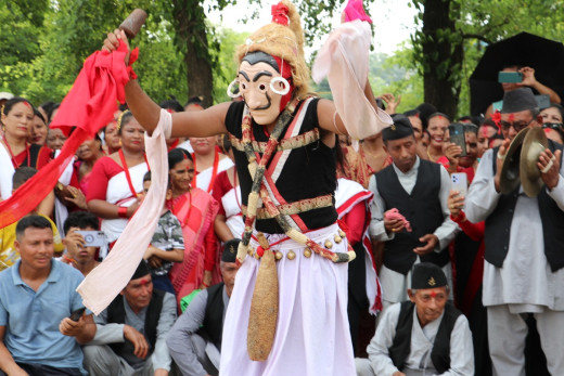 लाखेनाच संरक्षण गर्न प्रतियोगिता